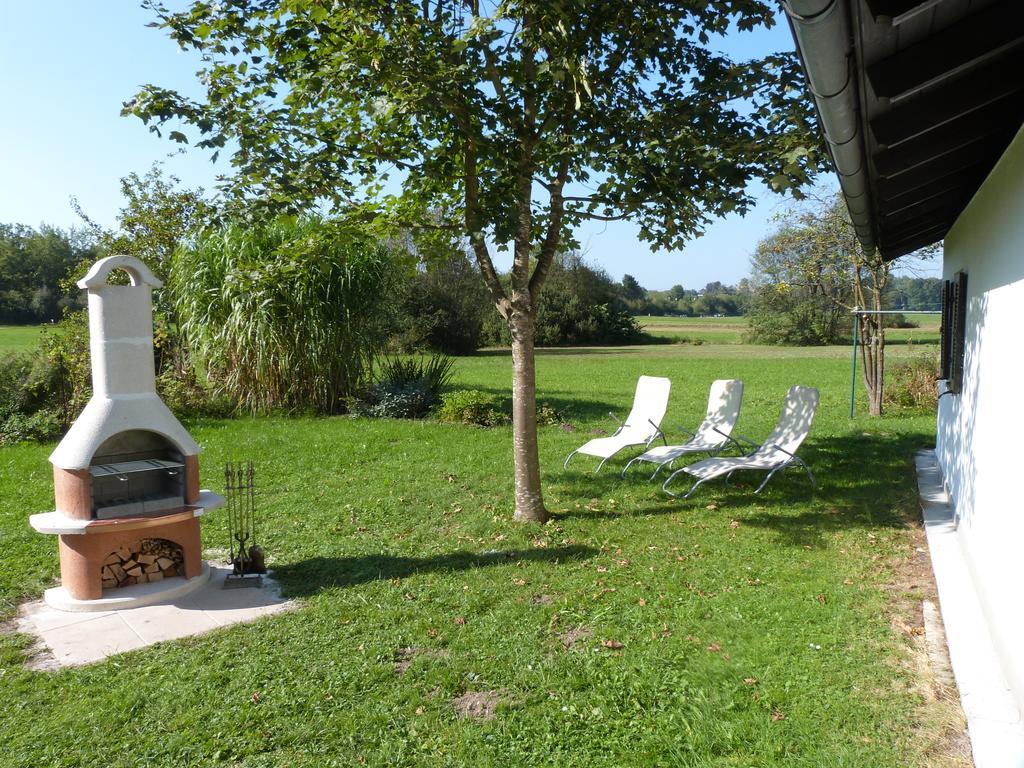 Chiemsee Comfort-Bungalow Mit Garten Rimsting Exteriör bild