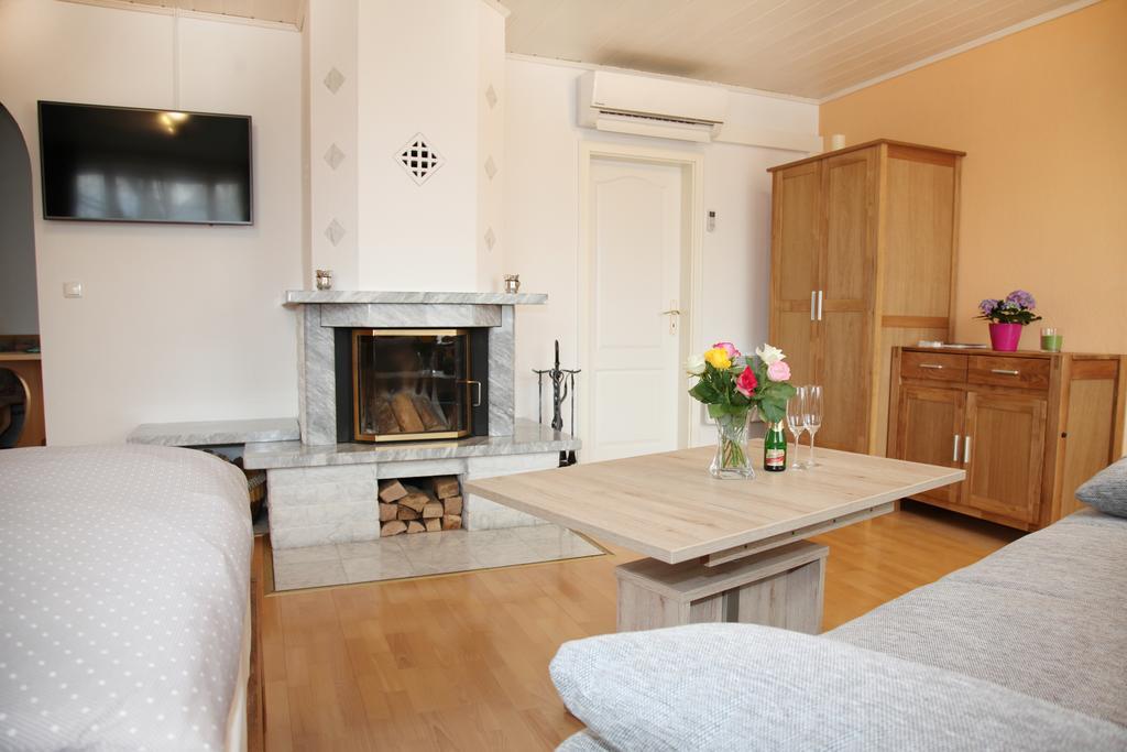 Chiemsee Comfort-Bungalow Mit Garten Rimsting Exteriör bild
